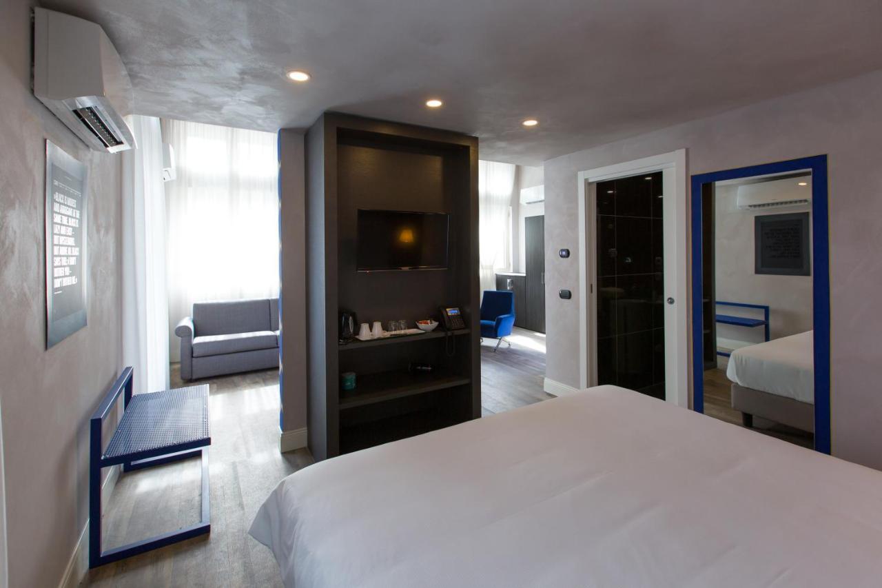 Hotel Al Campanile - Luxury Suites & Apartments Baveno Exteriör bild