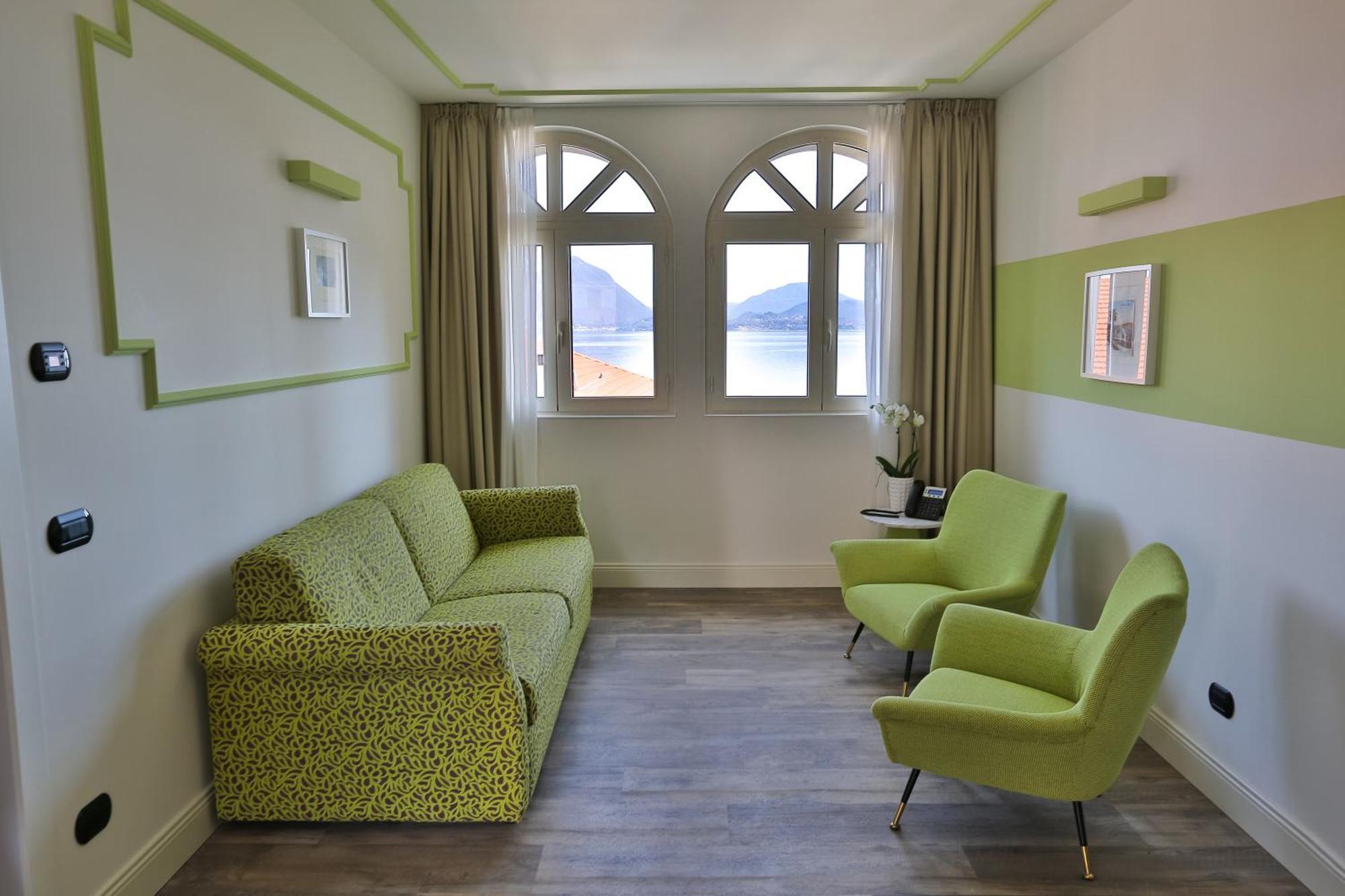 Hotel Al Campanile - Luxury Suites & Apartments Baveno Exteriör bild
