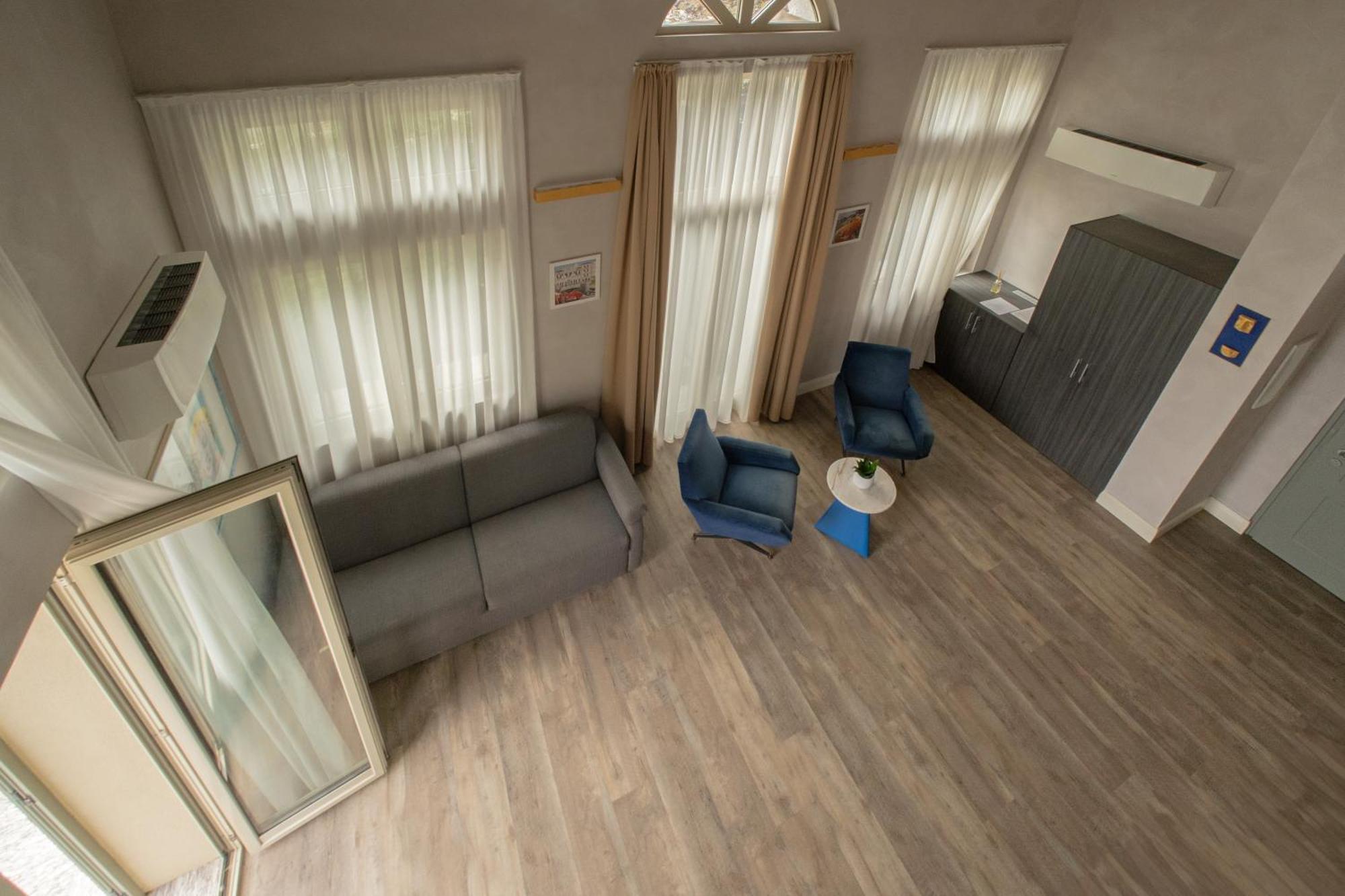 Hotel Al Campanile - Luxury Suites & Apartments Baveno Exteriör bild